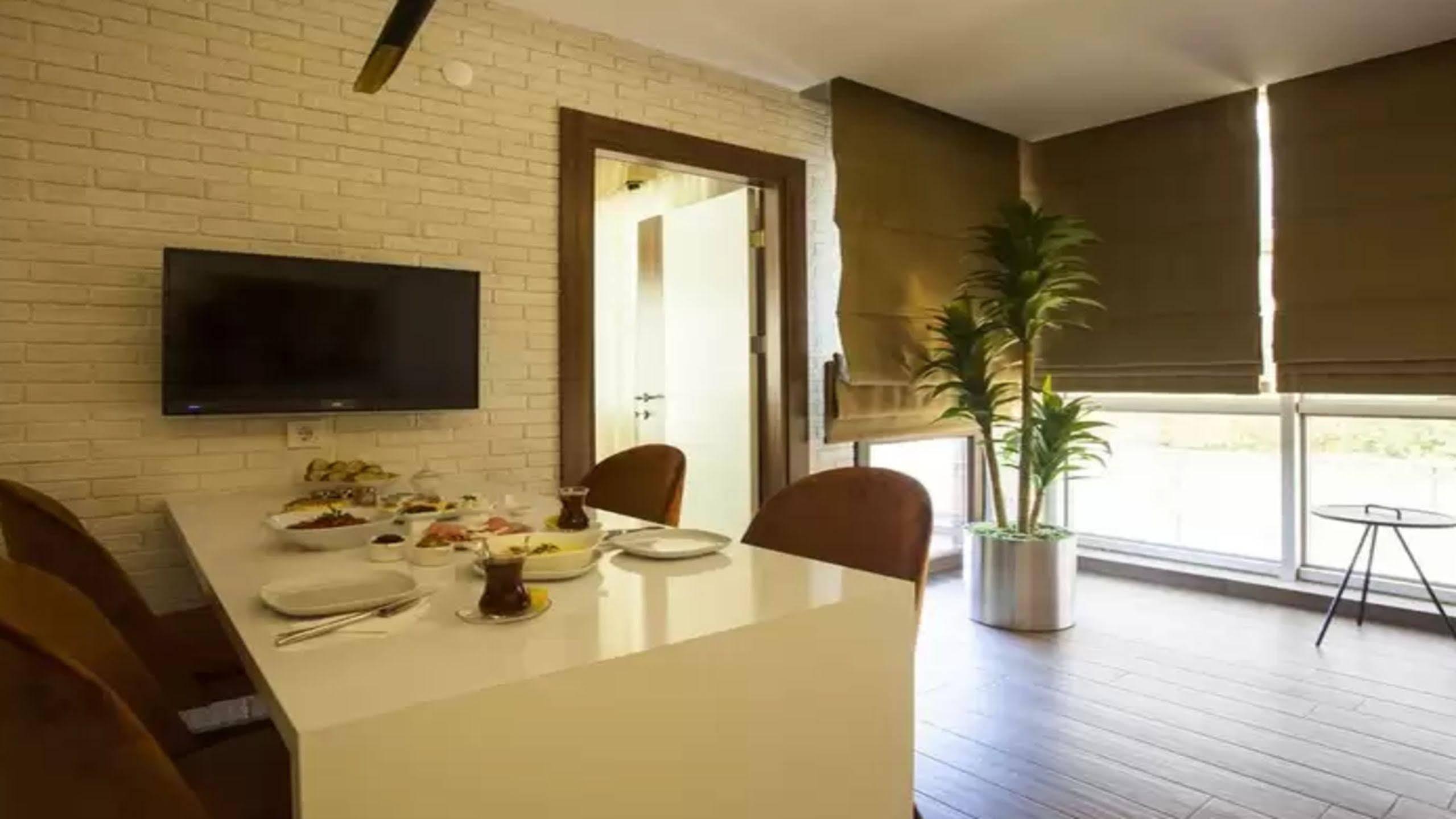 Maxuite Hotel In Home Akcay  Bagian luar foto
